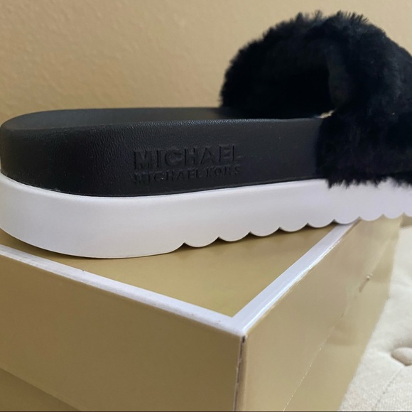 Final saleš¹Michael Kors trixie slide - Picture 3 of 7